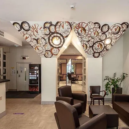 Campanile Centre Gare 3*