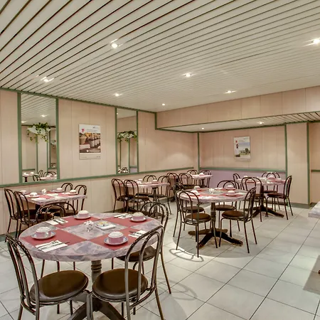 Campanile Centre Gare 3*