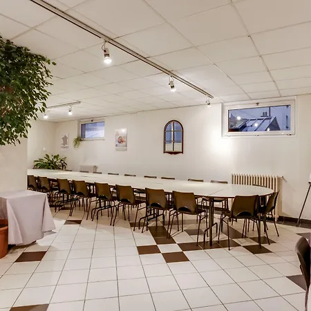 Отель Campanile Centre Gare