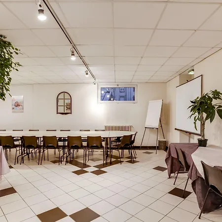Campanile Centre Gare Szálloda 3*