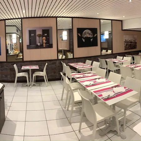 Campanile Centre Gare 3* Гренобль