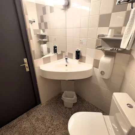 Hotell Campanile Centre Gare 3*