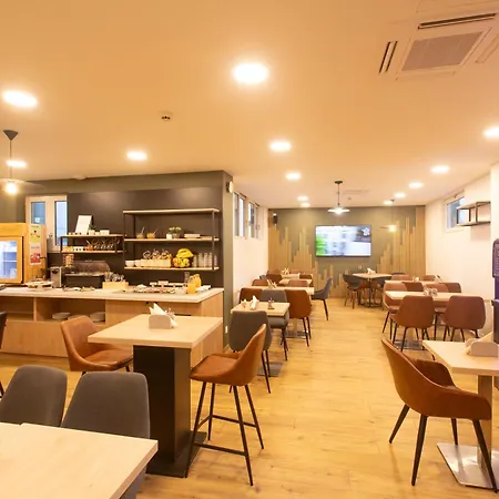 ホテル Campanile Centre Gare グルノーブル