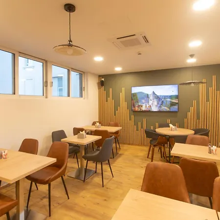 Campanile Centre Gare ホテル 3*