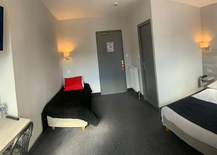 Campanile Centre Gare 3*