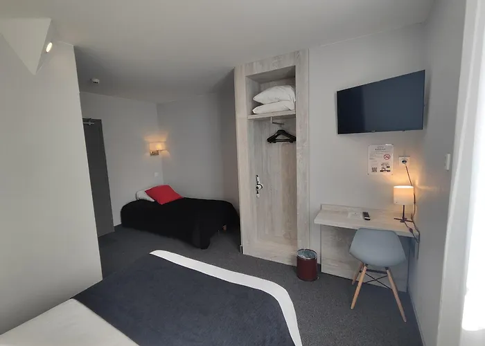 Campanile Centre Gare 3*