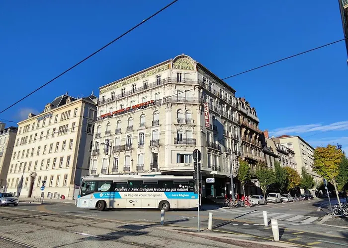 ホテル Campanile Centre Gare グルノーブル