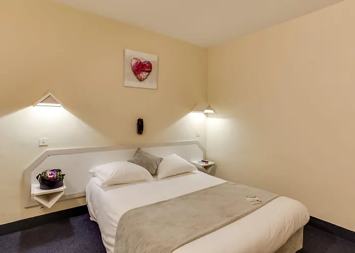 ホテル Campanile Centre Gare