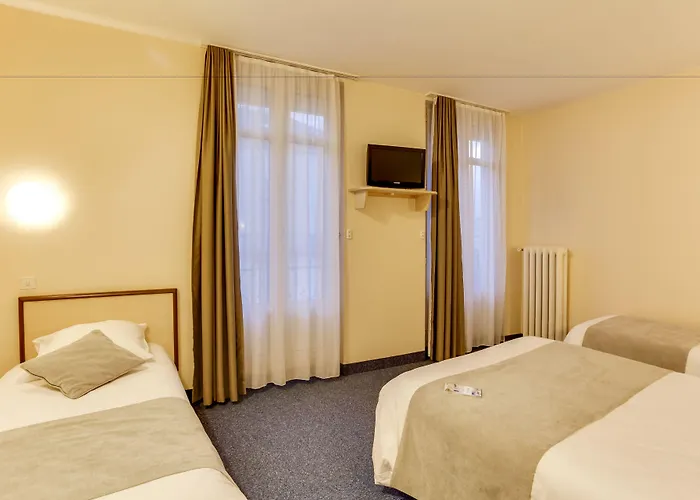 ホテル Campanile Centre Gare 3*