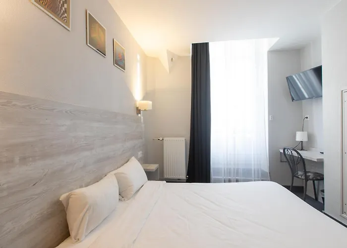 Campanile Centre Gare ホテル 3*