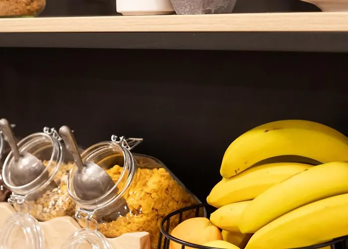 ホテル Campanile Centre Gare 3*